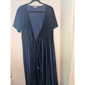 Baltic Born Navy Andi Ribbed Velvet Wrap Dress MSRP 120 L